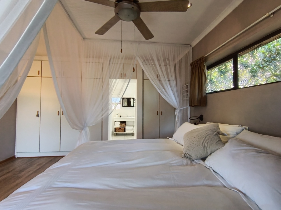 3 Bedroom Property for Sale in Wavecrest Eastern Cape